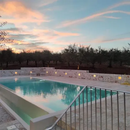 Trulli 1939 Locorotondo